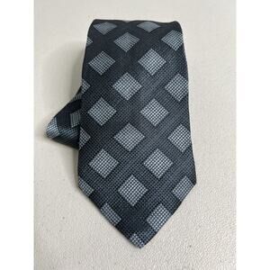 DKNY Gray/Black Snakeskin Pattern 100% Silk Made in Costa Rica Designer Tie